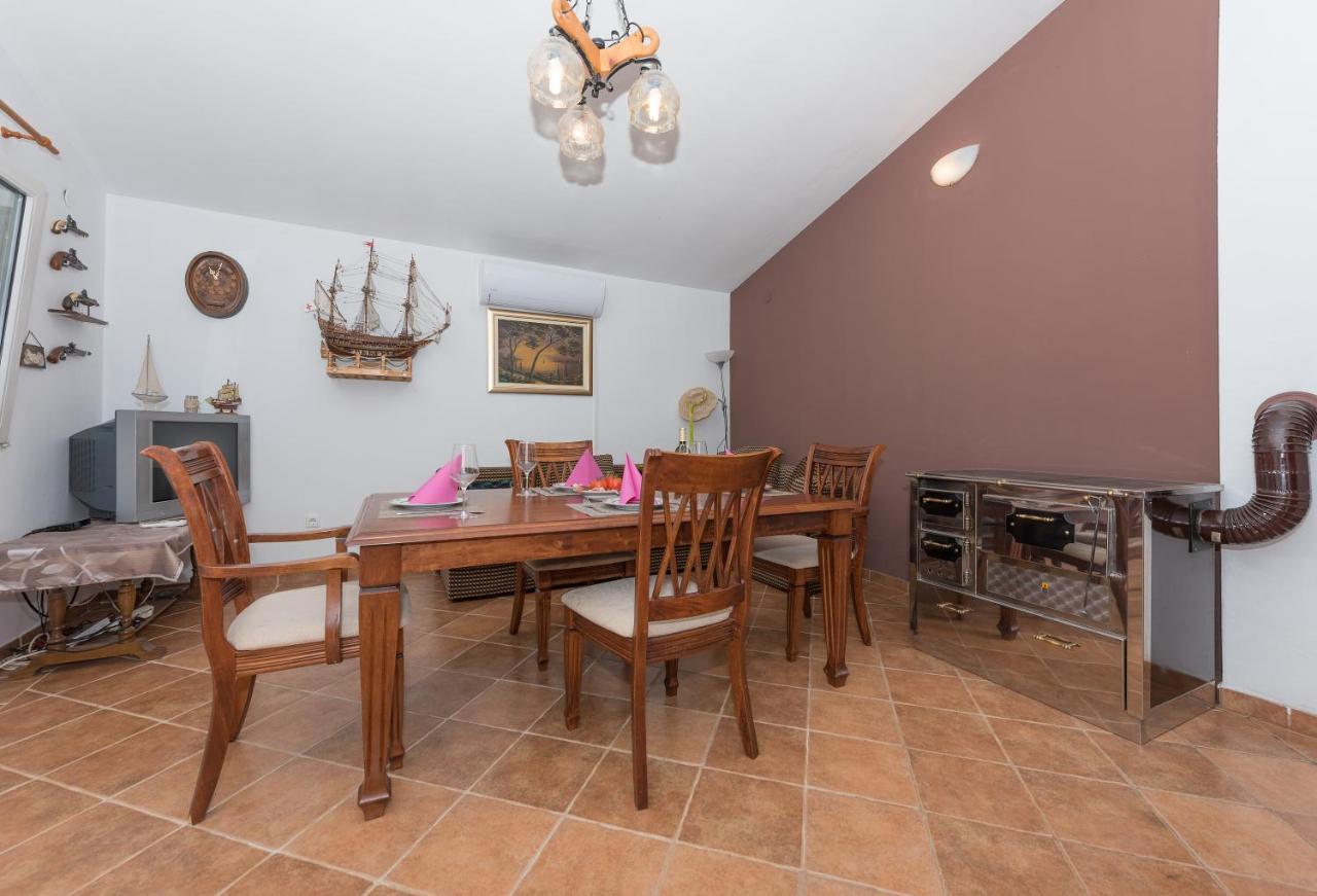 Holiday Home Frane Slivno  Eksteriør bilde