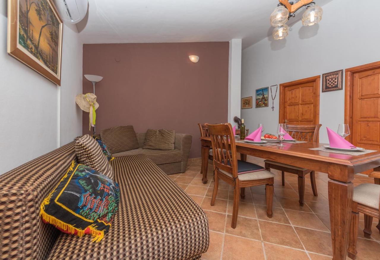 Holiday Home Frane Slivno  Eksteriør bilde